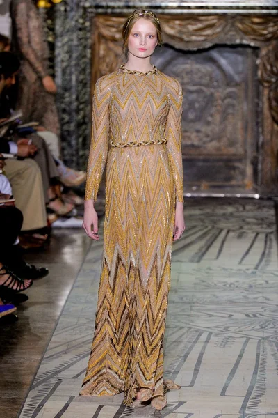 Look 1